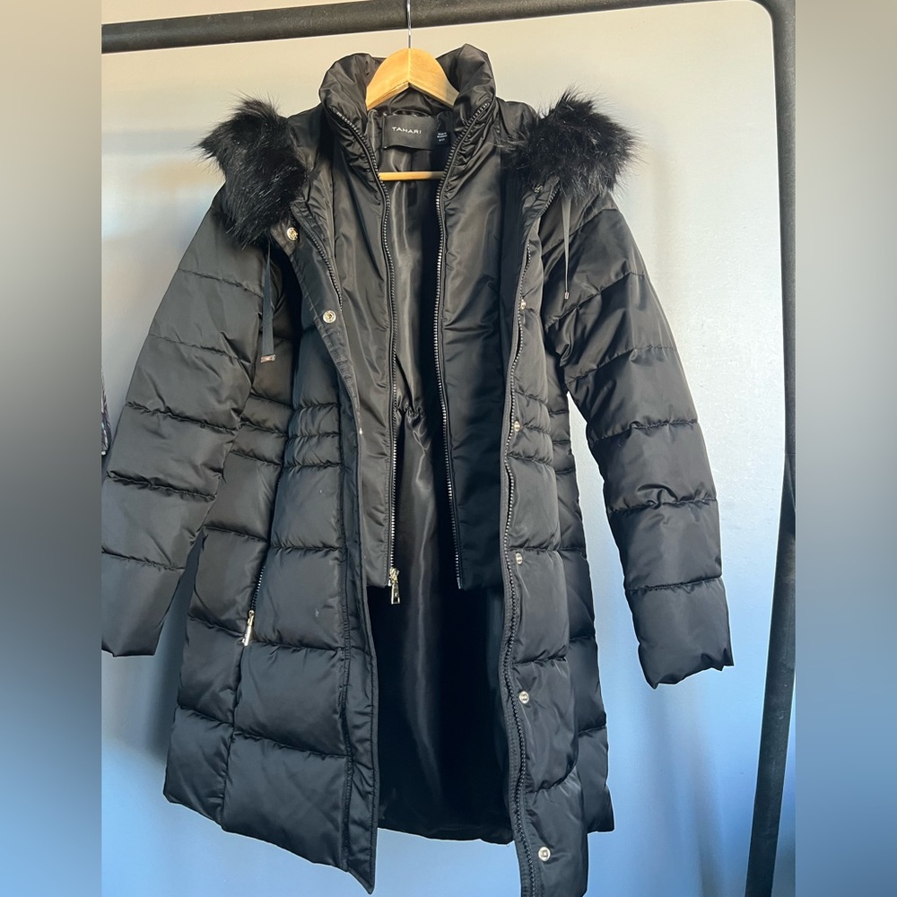 Tahari Double Layer Black S Winter Coat, Black faux fur trim & gold accents